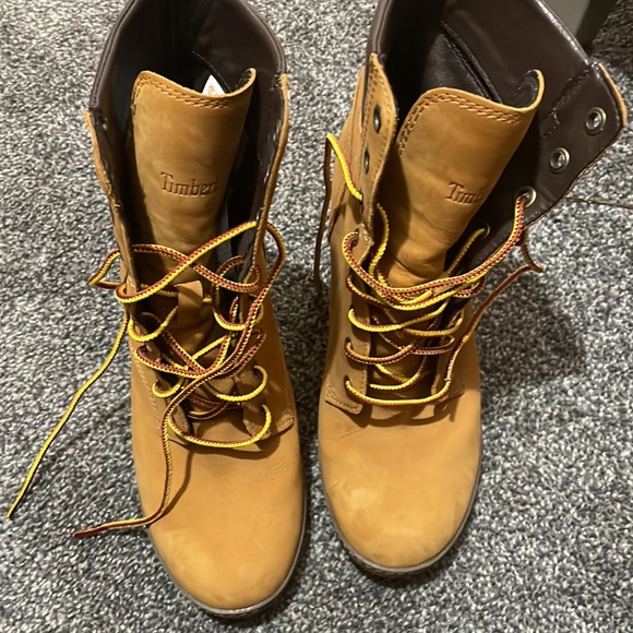 Timberland classic heel boots - Picture 2 of 3